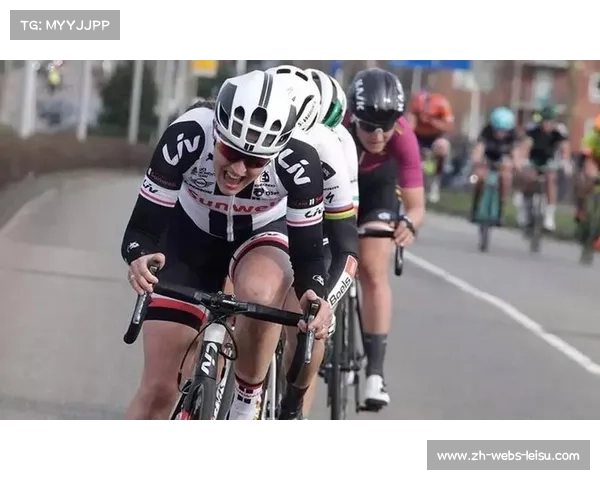 王宇航获UCI三级教练证，执教广州风雷车队